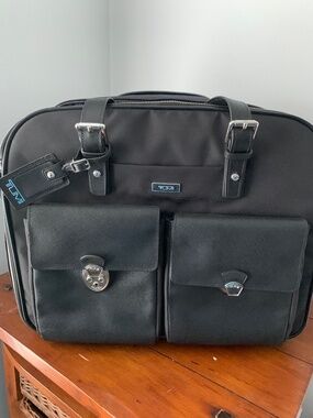 Tumi rolling laptop bag/ case